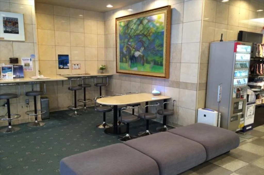 Shin-Osaka Sunny Stone Hotel