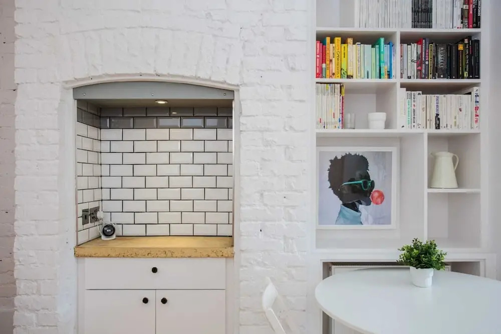 Stylish & Modern 3 Bed Flat in NW London With Garden