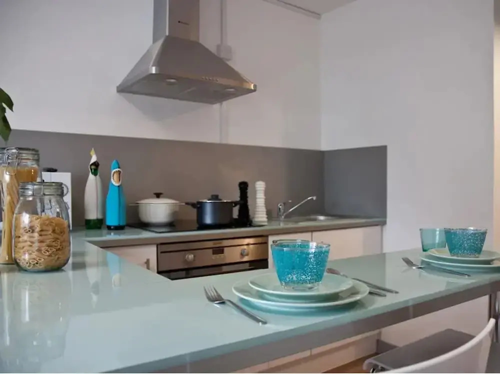 For Students Only CRM OLIB London - 5 mins walk to London Bridge