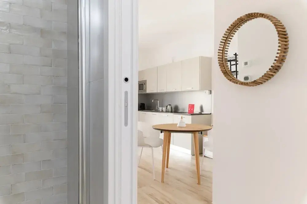 Palazzo Murat - Apartment With City View by Wonderful Italy