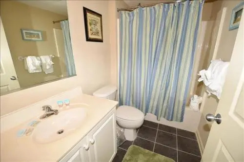 1005 North Tower Condo