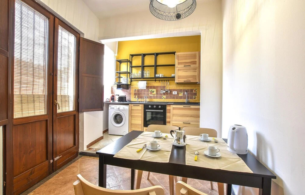 Nice Apartment in Palermo With 2 Bedrooms and Wifi