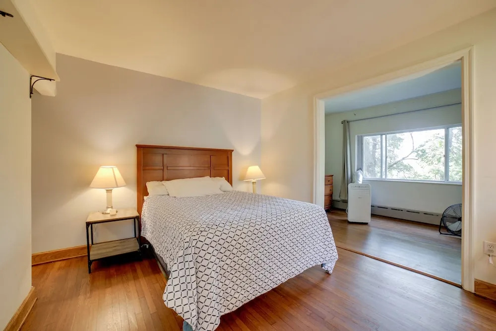 Charming Pittsburgh Home ~ 2 Mi to Downtown