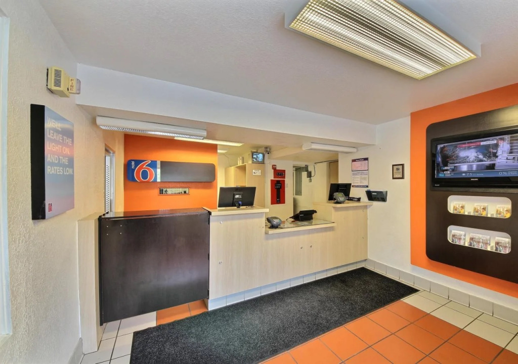 Motel 6-San Marcos, TX