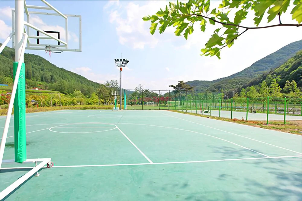 Tongyeong Songni Mt. Nature Pension