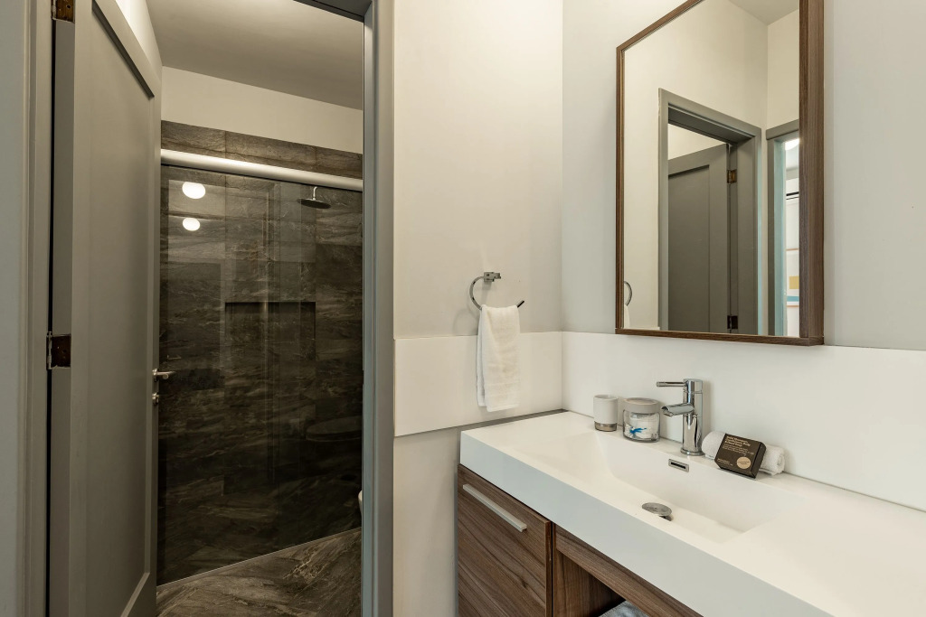Casai Gorgeous Modern Apt in Condesa w Terrace