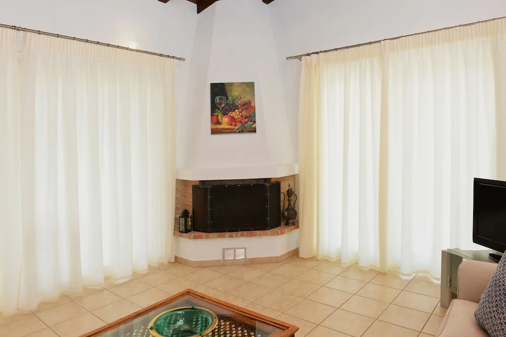 Orestis Suites