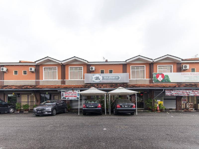 Straits Settlement Inn