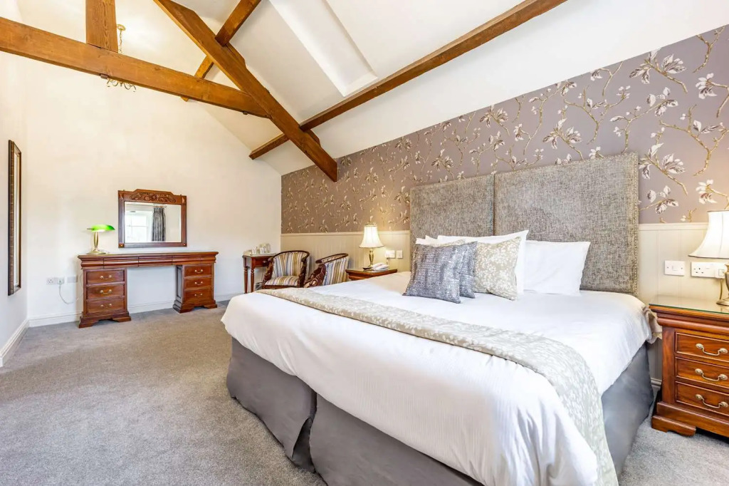 Leigh Park Country House Hotel  Vineyard, Bwsc