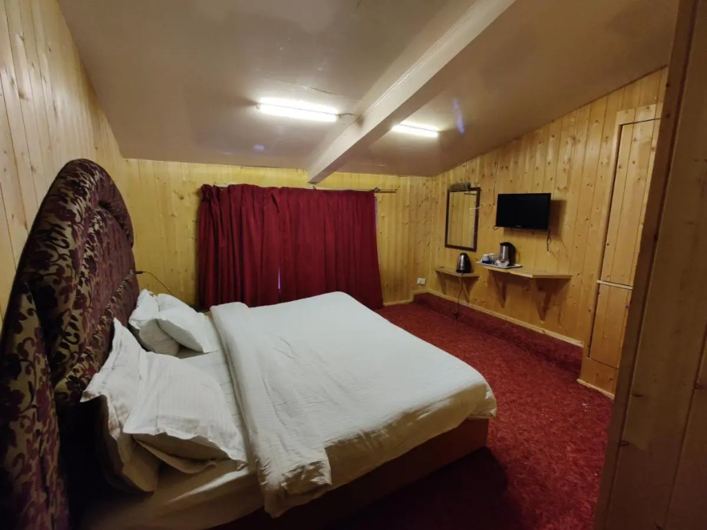 Hotel Outlook - Pahalgam