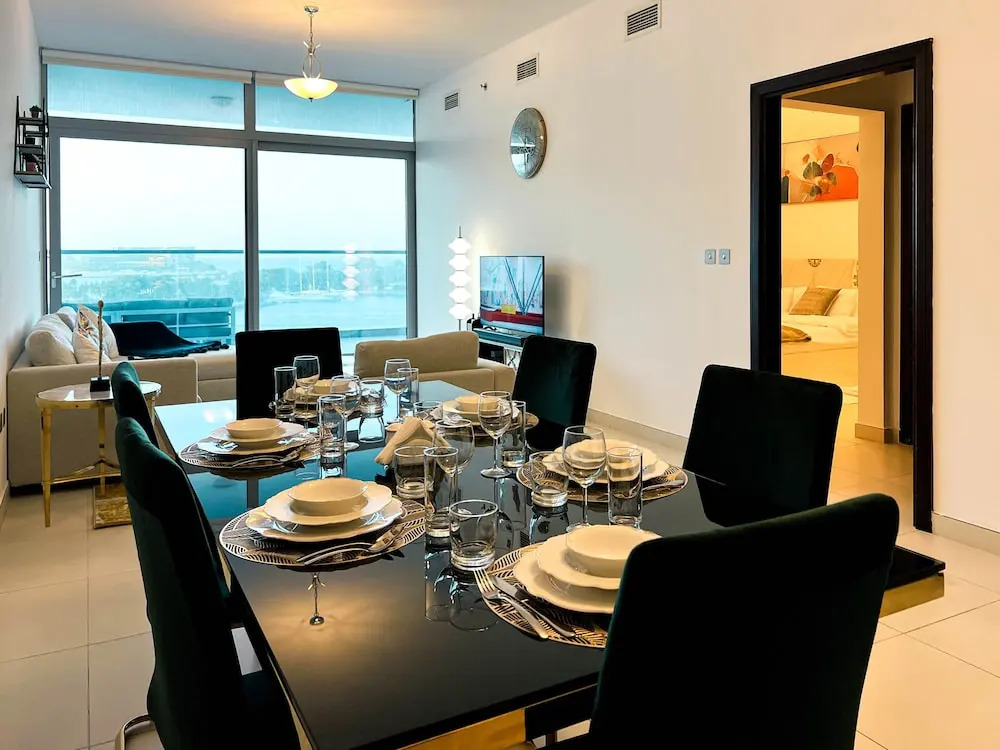 SuperHost - Peaceful 1BR Apt With Balcony in Front of the Sea