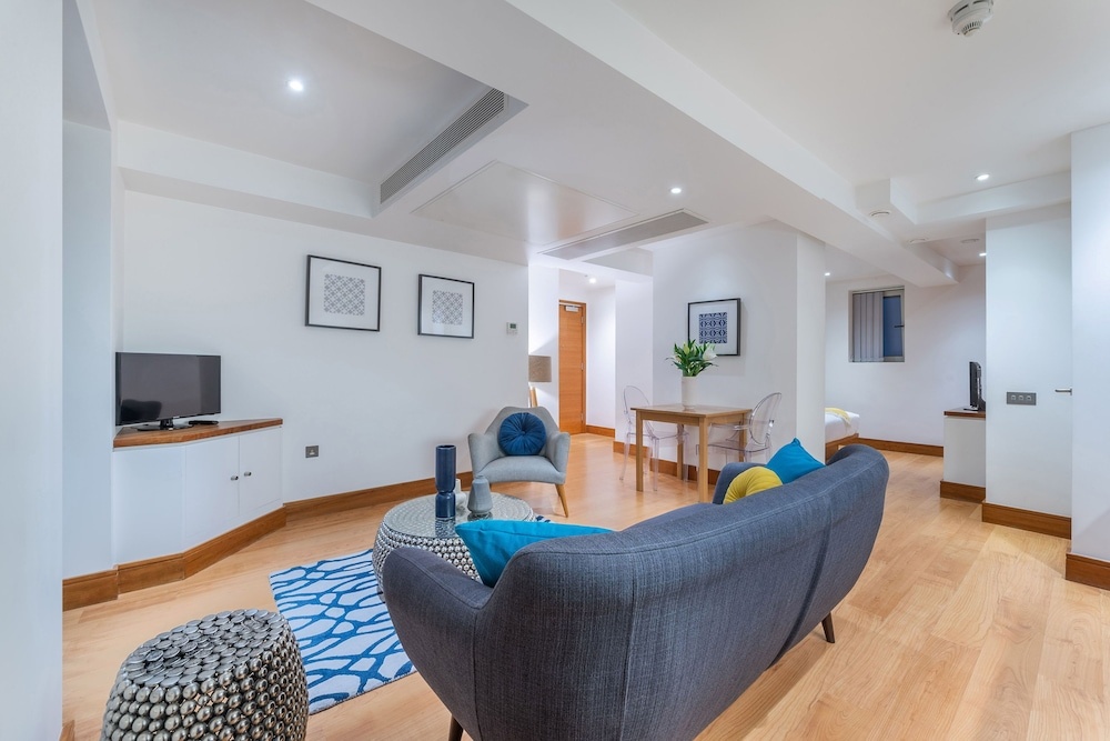 Tower Hill City Centre Luxury Apartments
