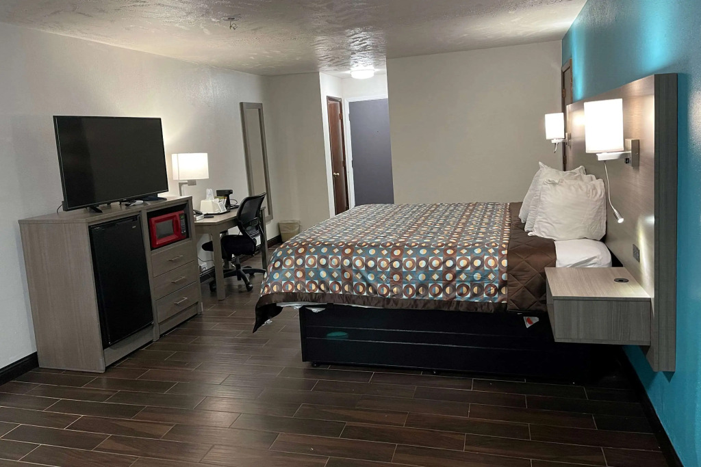 Baymont by Wyndham Bellevue - Omaha