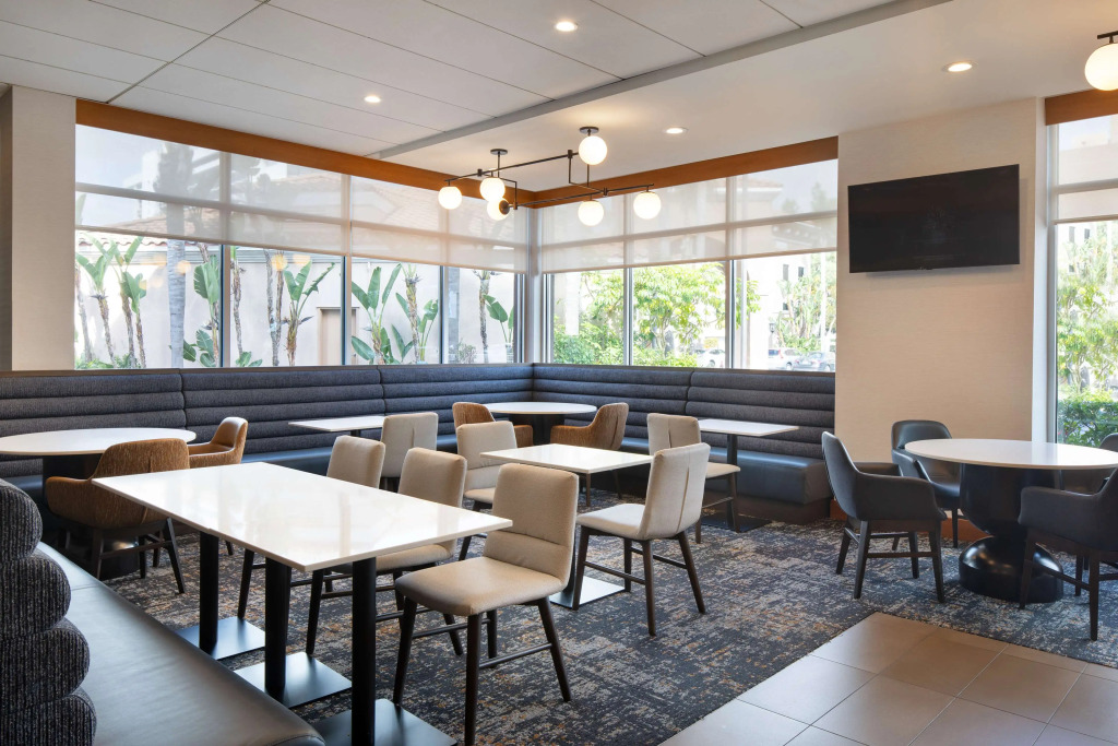Hyatt Place at Anaheim Resort / Convention Center