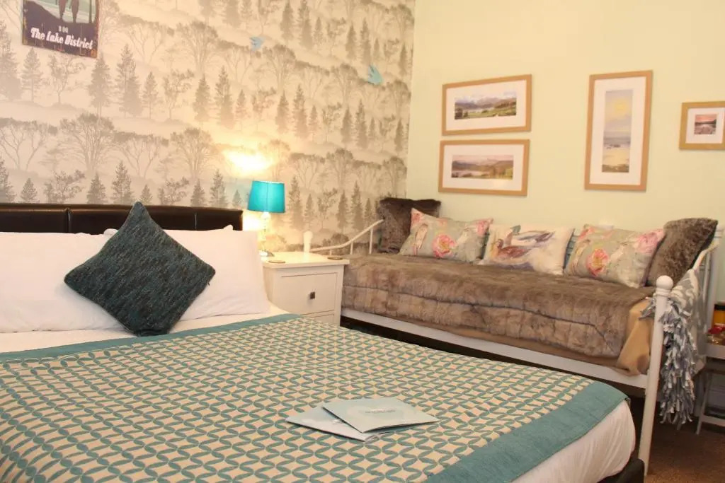 Invergarry Room Only Guest House For Adults
