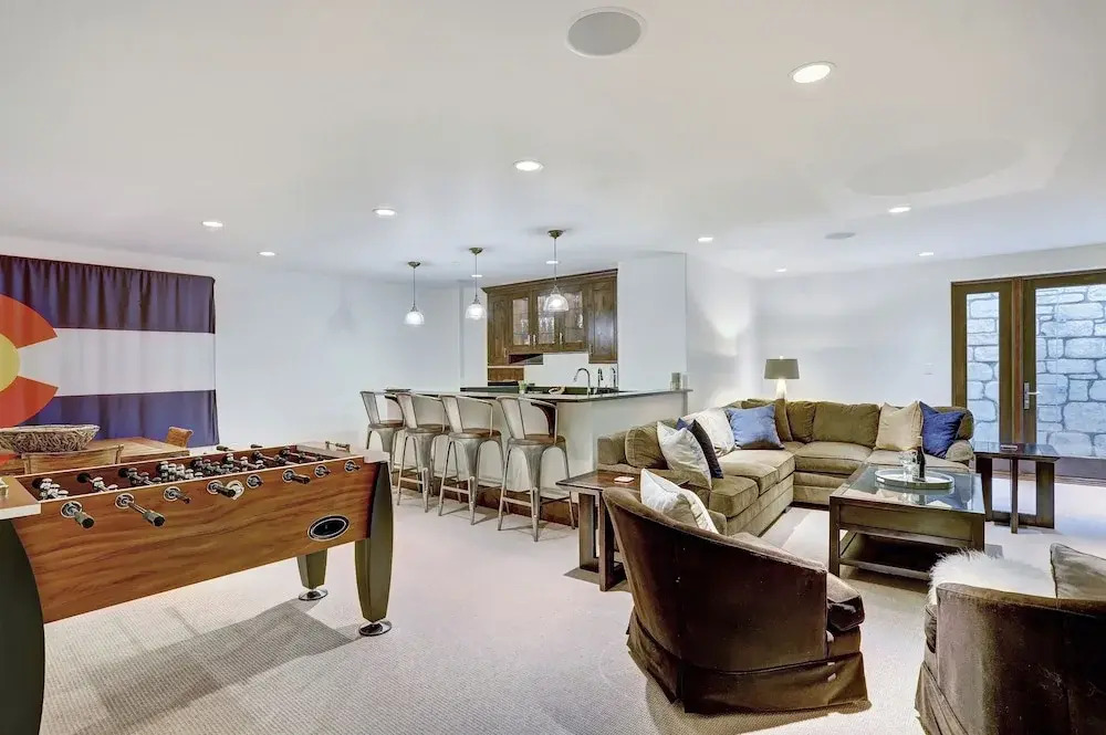 Luxury Mountainside 5BR halet in Vail Village