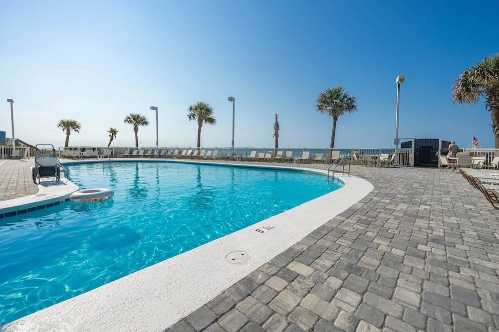 Tradewinds 102 1 Bedroom Condo