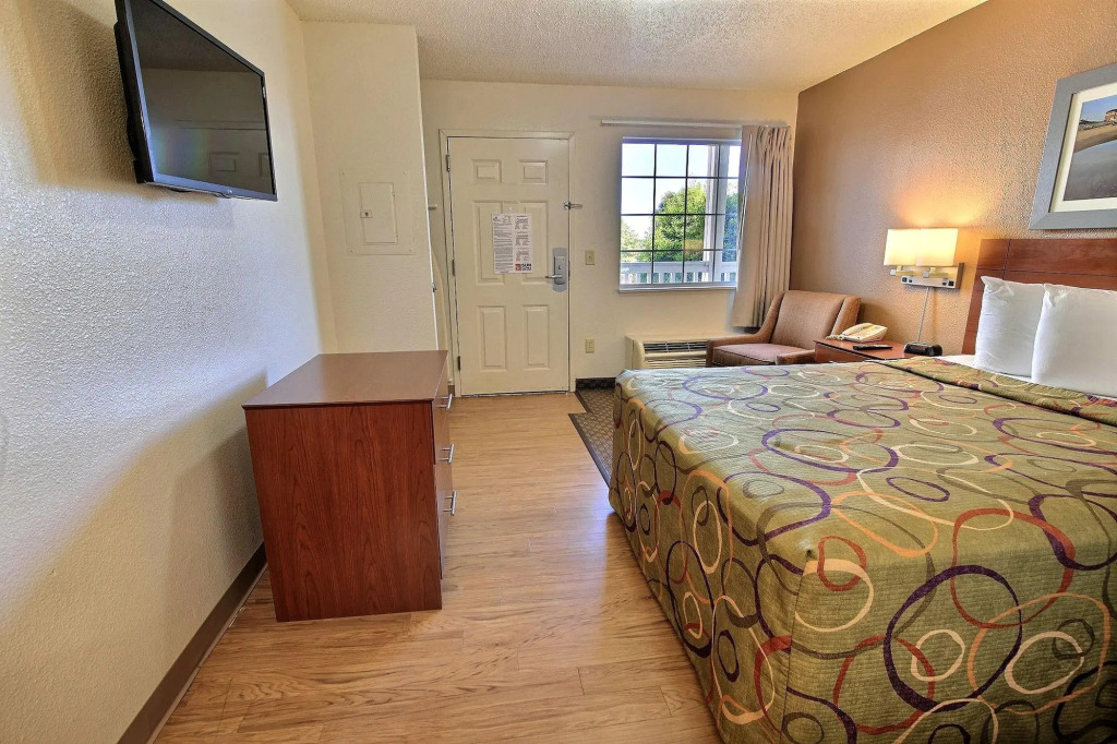 InTown Suites Extended Stay Chesapeake VA - I-64 Crossways Blvd