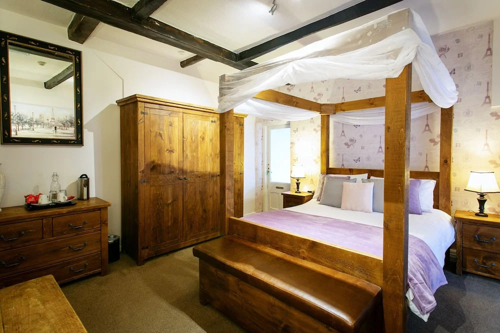 The Old Hall Inn