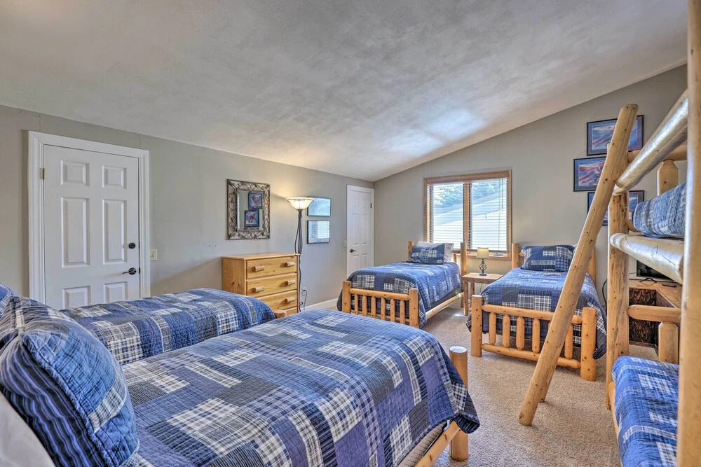 Upscale Avon Condo w/ Balcony & Mountain View!