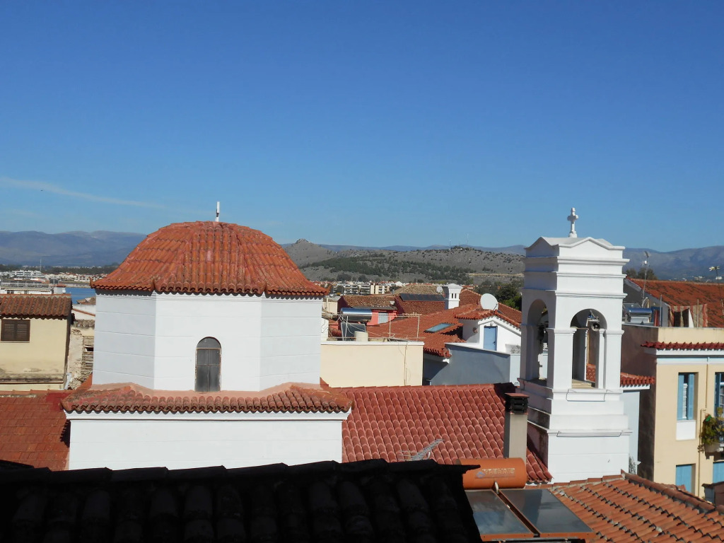 Byron Traditional Hotel