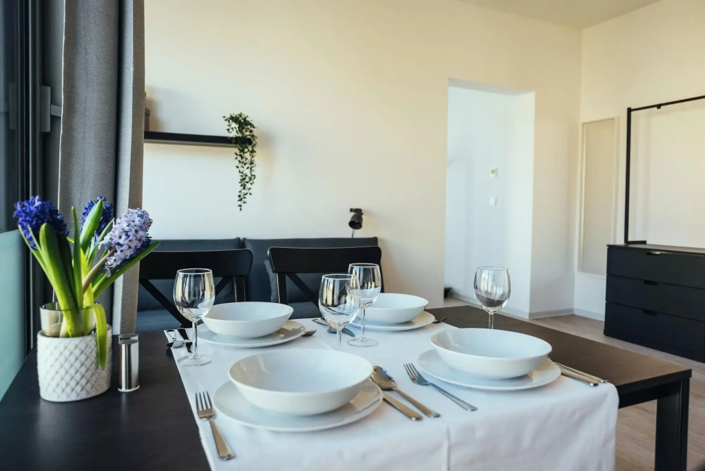 The Rix Studios & Suites
