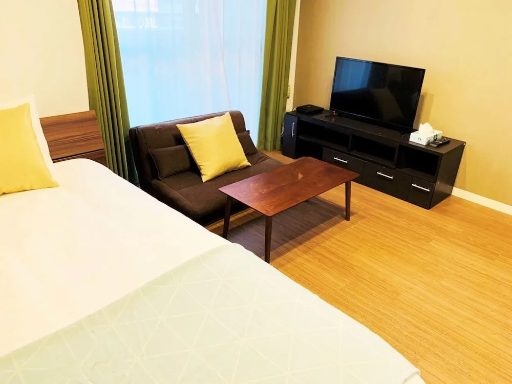 At RLiS House Namba Minami