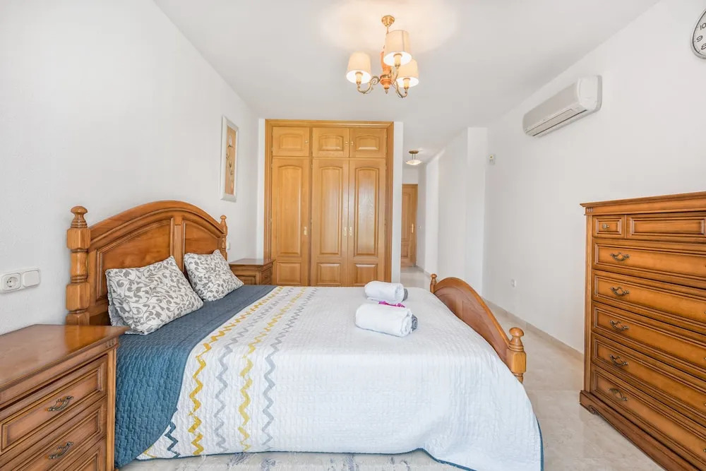 Rincón del Golf - Luxury 3BR Townhouse With Roof Solarium, Terrace, 10 min Walk to the Beach, Wifi