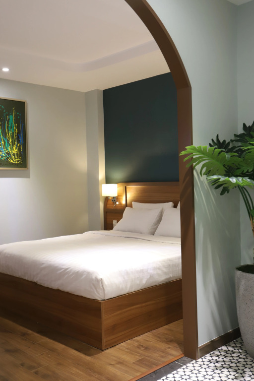 Lanura Apartments and Hotel
