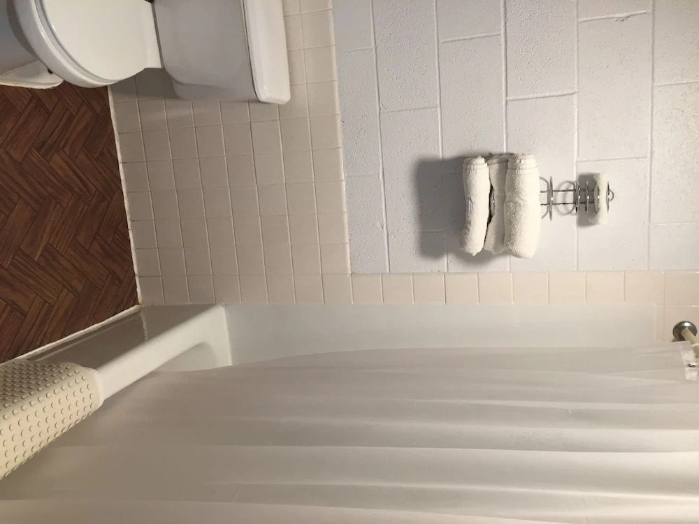 Budget Inn Adair