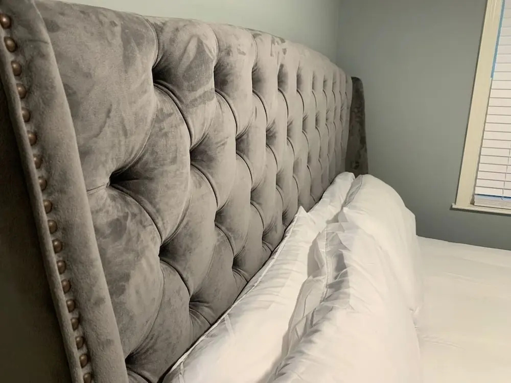 Downtown Boston 4bed 2 Full Bath Condo North End