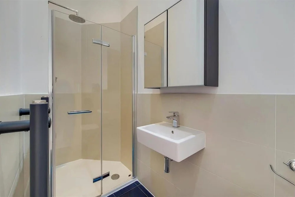 Luxurious 4-bedrooms Apartment in Central London