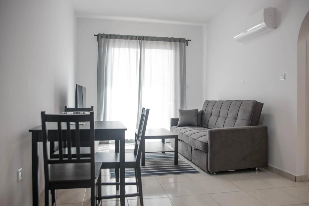 Renovated one bedroom apartment in Paphos with pool