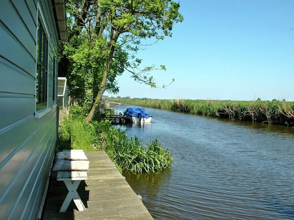 Quaint Holiday Home in Amsterdam near Lake