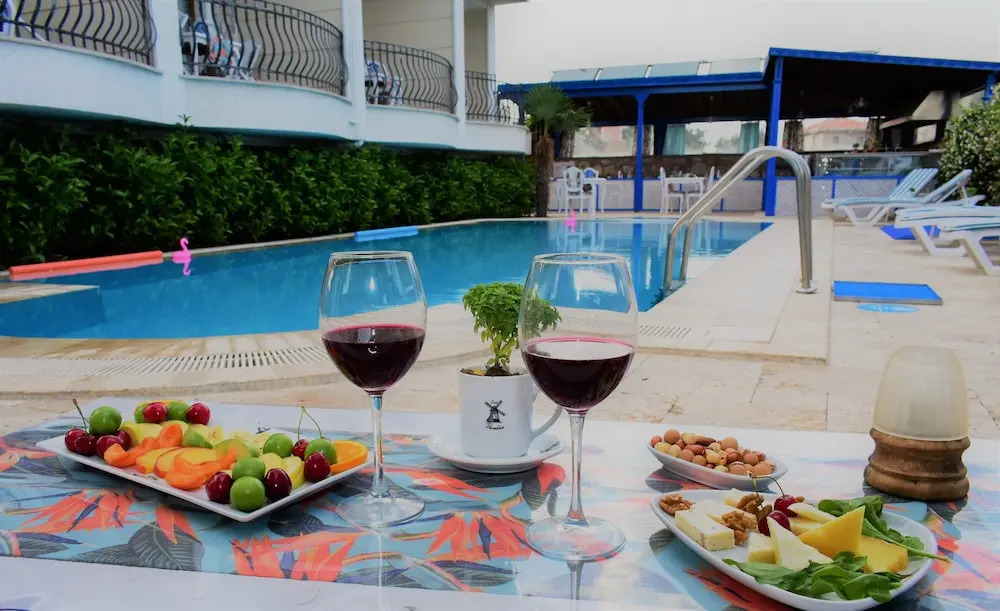 Cunda Paradise Otel