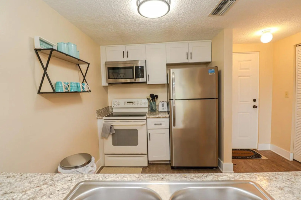 Creston House 9B
