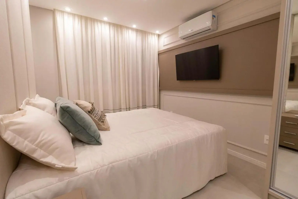 Puntarenas 203 - Excelente apartamento 2 suítes - Finamente mobiliado e decorado - À poucos metros da praia