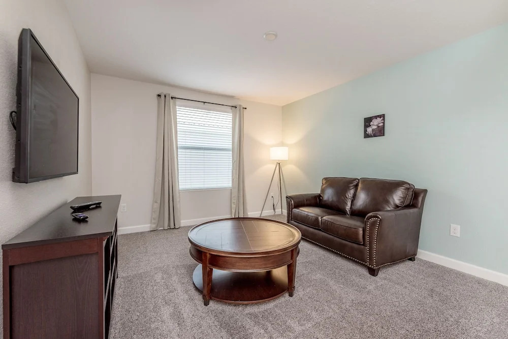 Lovely 6Bd Pool Hm Champions Gate-1614mvd