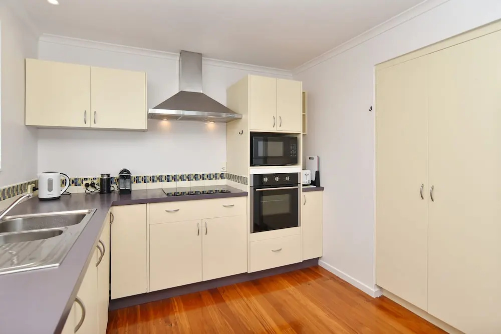 Panorama - Christchurch Holiday Homes