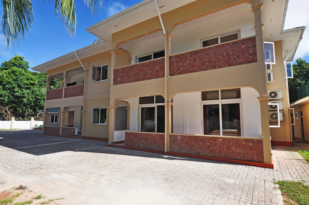 Yasad Residence