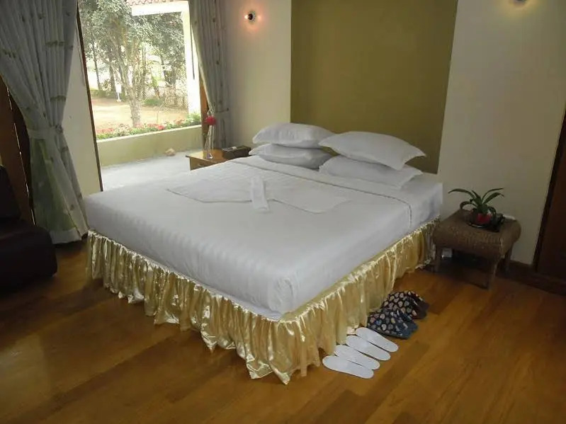 Cherry May Hotel