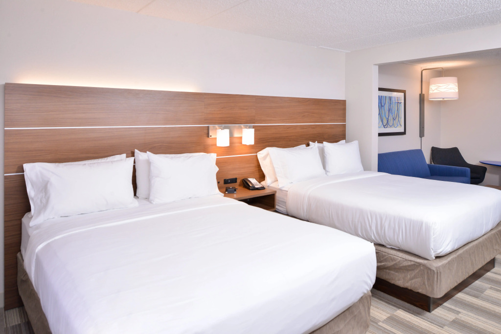Holiday Inn Express & Suites Indianapolis Dtn-Conv Ctr Area by IHG