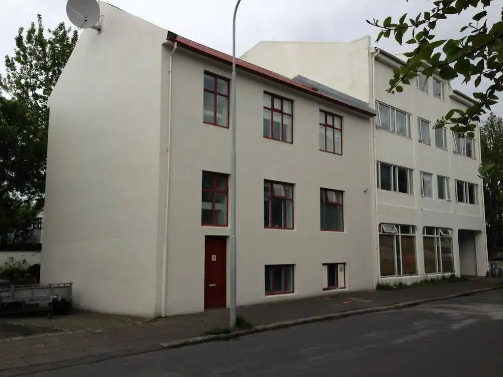 B28 Apartments