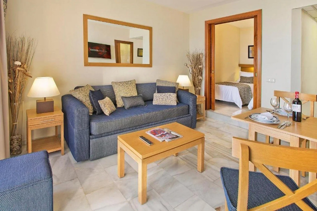 Sunset Beach Club Hotel Apartments