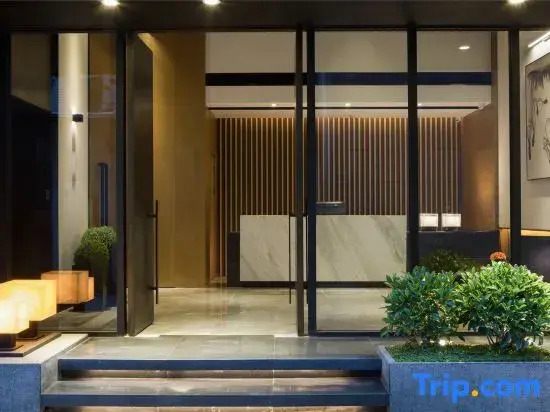 SFEEL DESIGN Hotel (Chengdu Renmin South Road Nijiaqiao Subway Station)