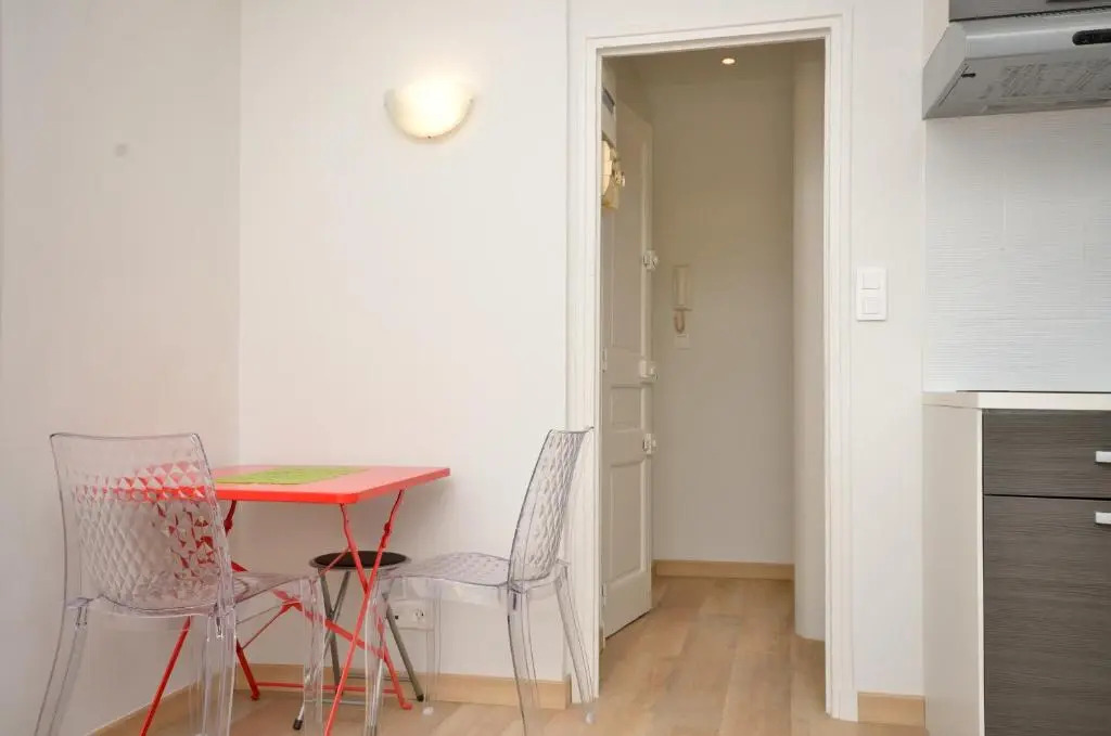 One bedroom apartment Palais des festivals
