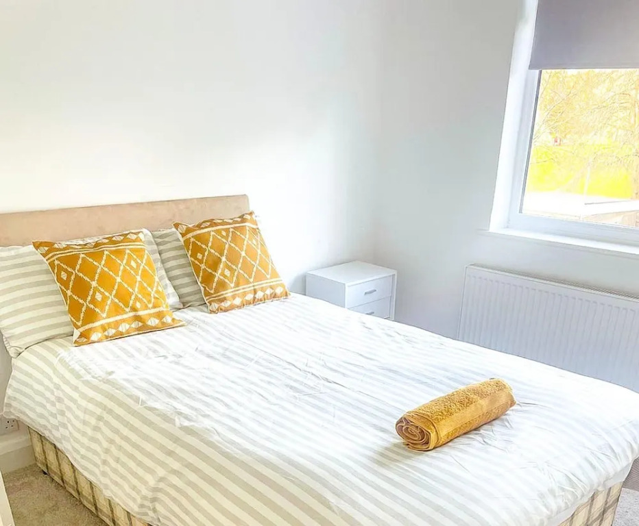 3-bed House in London Garden & Free Parking