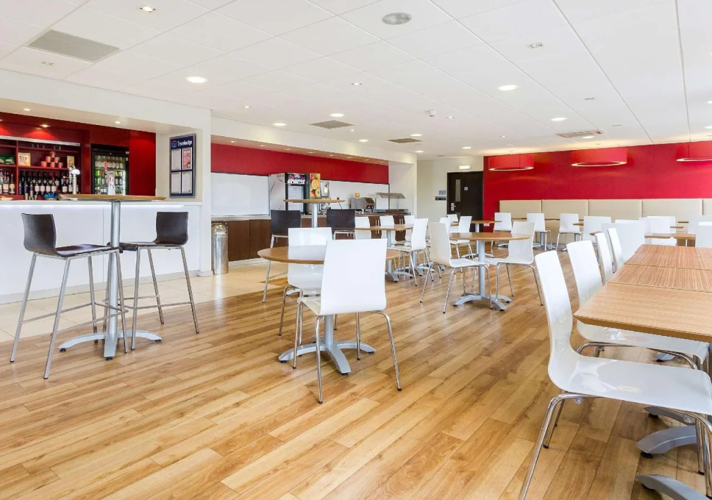 Travelodge Woking Central