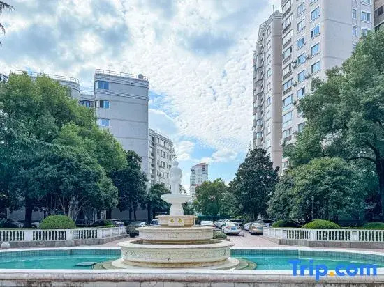 High-End Serviced Apartment (Shanghai Gubei Wuzhong Road)