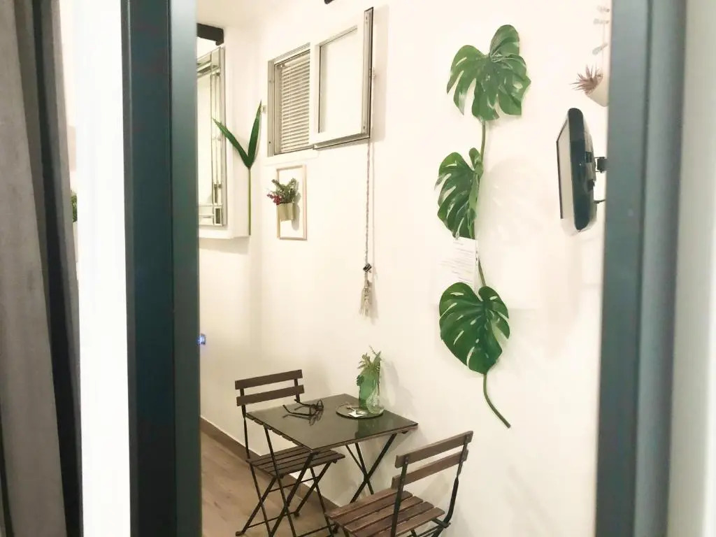 Jungle 13 - Room and Apartments